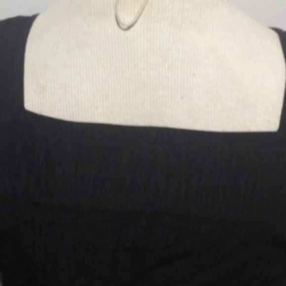 G & M Collection Black Sleeveless - Picture 4 of 5